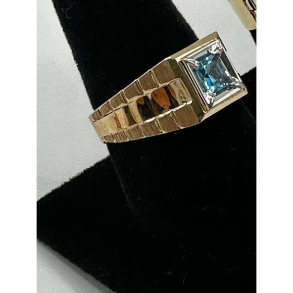10K Yellow Gold Mens Ring with Blue stone  Size 11 - Picture 5 of 7